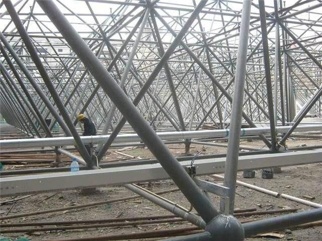 青岛盘点螺栓球网架对选材方面的4点要求